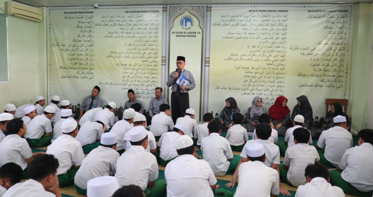 Hari Pertama Masuk SD, Ini Cara Agar Anak Mudah Beradaptasi