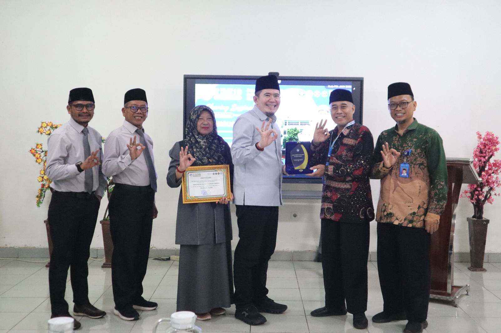 Sinergi Al Azhar Cirebon dan Sentra Primer
