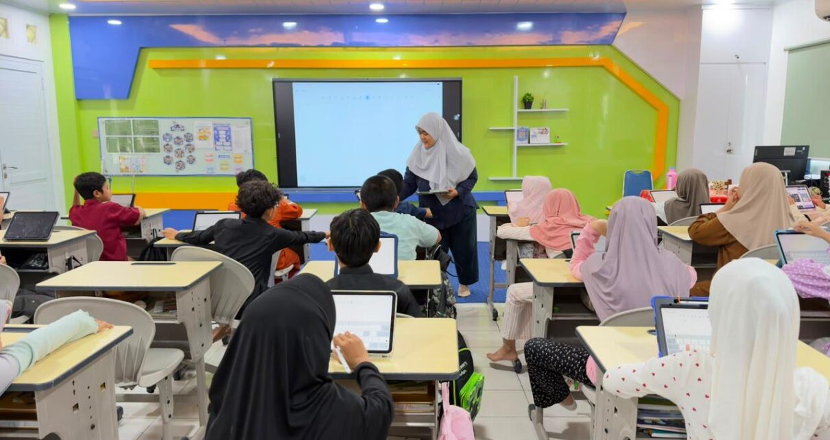 Learning Camp Kelas 4 Digital Classroom SDIA 19 Sentra Primer