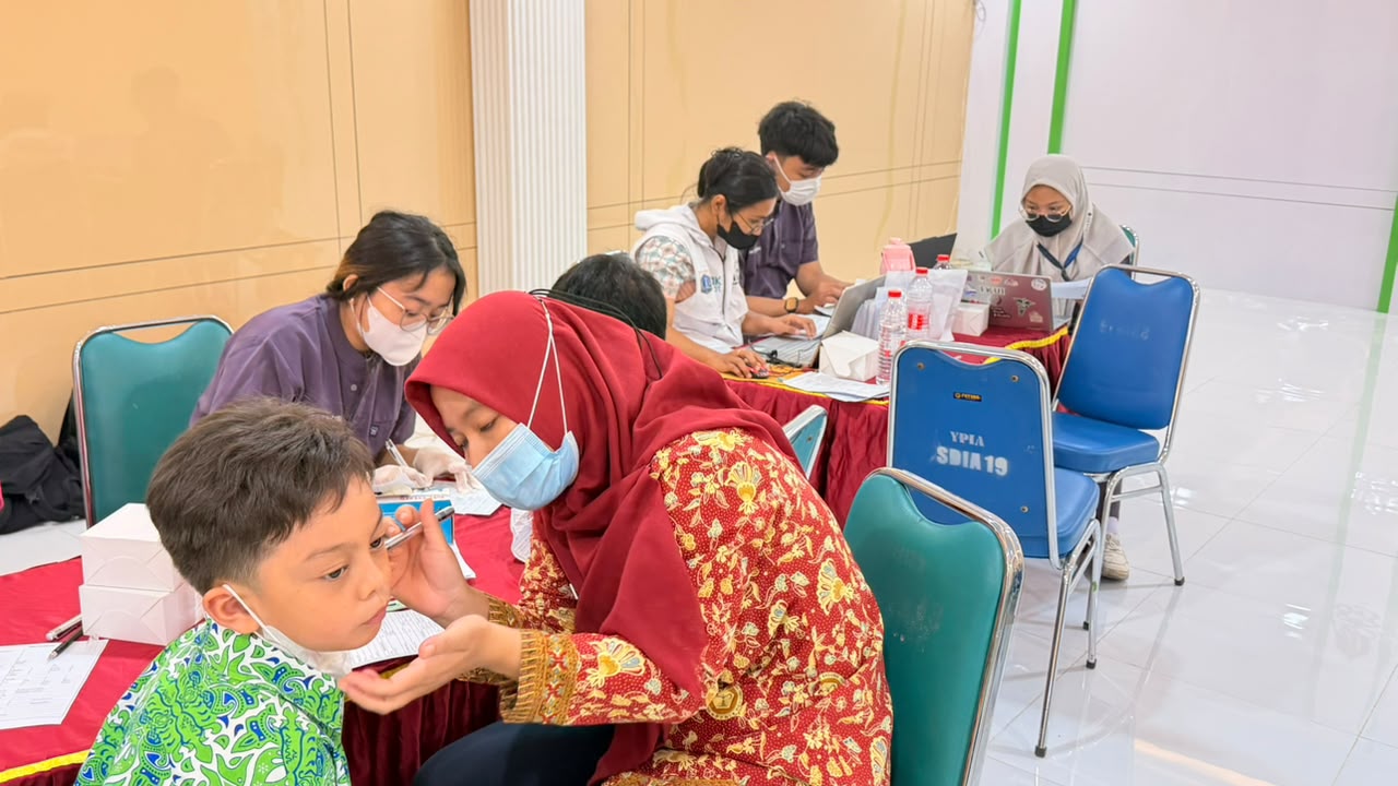 Bersama Puskesmas Pulogebang, SDIA 19 Gelar BIAS dan Skrining Kesehatan
