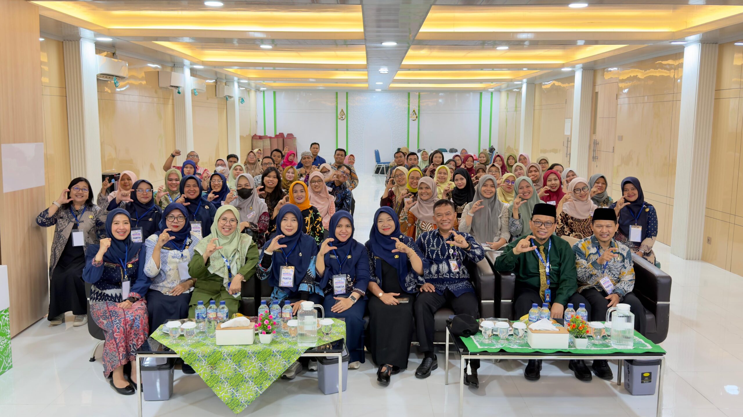 SDIA 19 Jadi Tuan Rumah Lomba Menulis Esai Guru K3S Cakung
